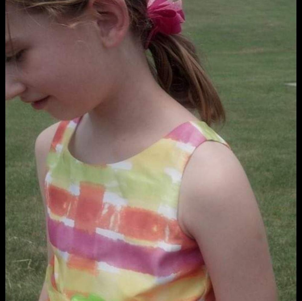 Girl's party dress